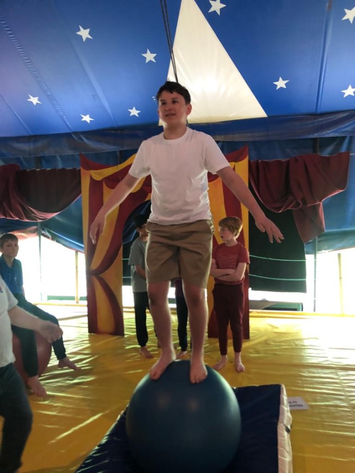 school french trips circus 8